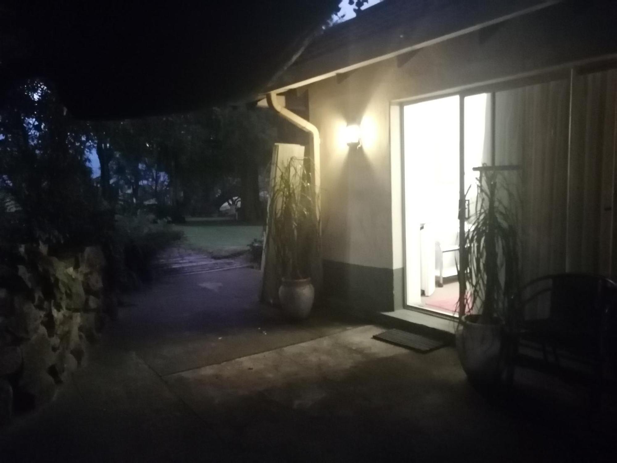 Bed and Breakfast Bell Park Self Catering Champagne Valley Екстер'єр фото