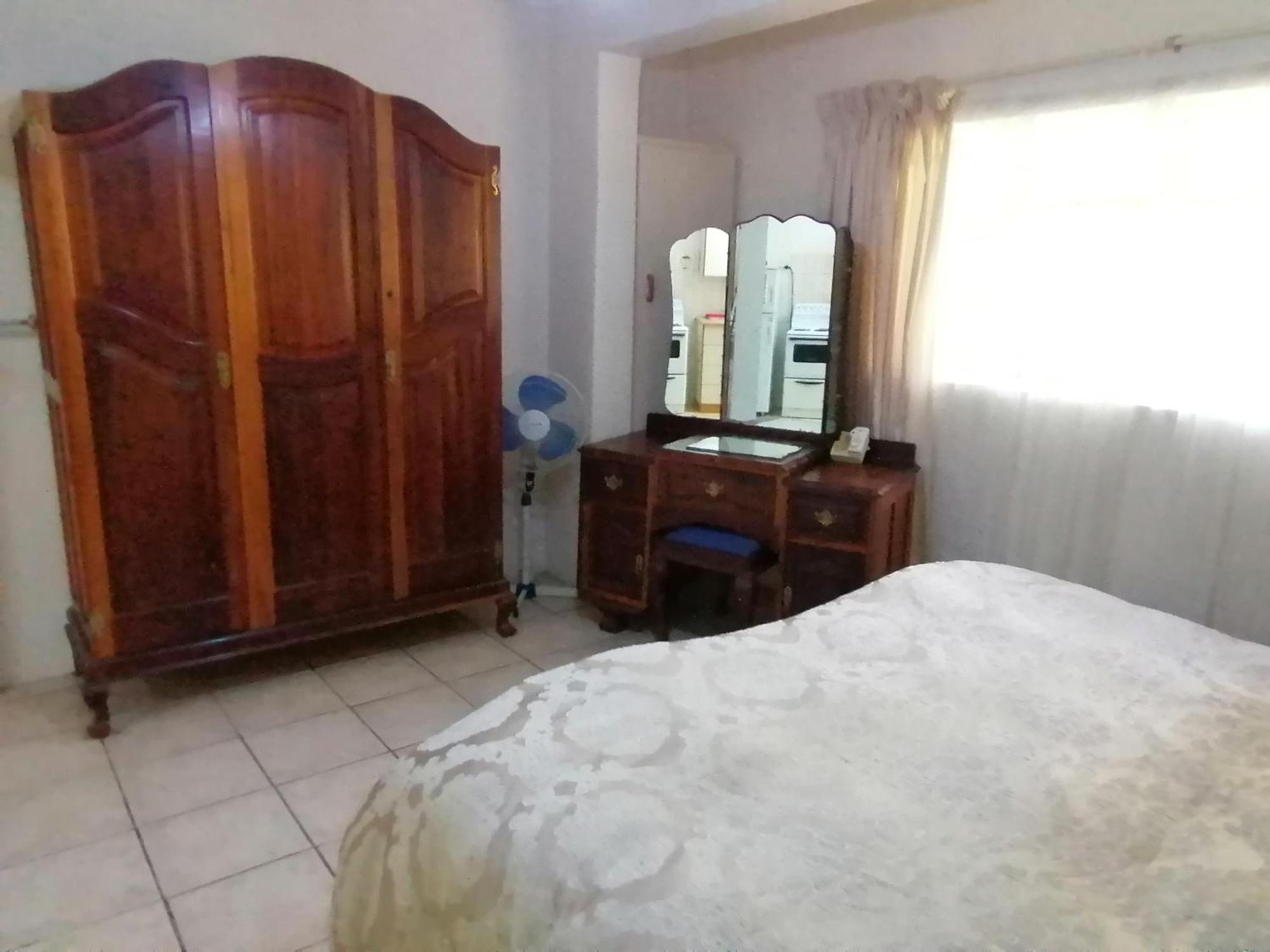Bed and Breakfast Bell Park Self Catering Champagne Valley Екстер'єр фото
